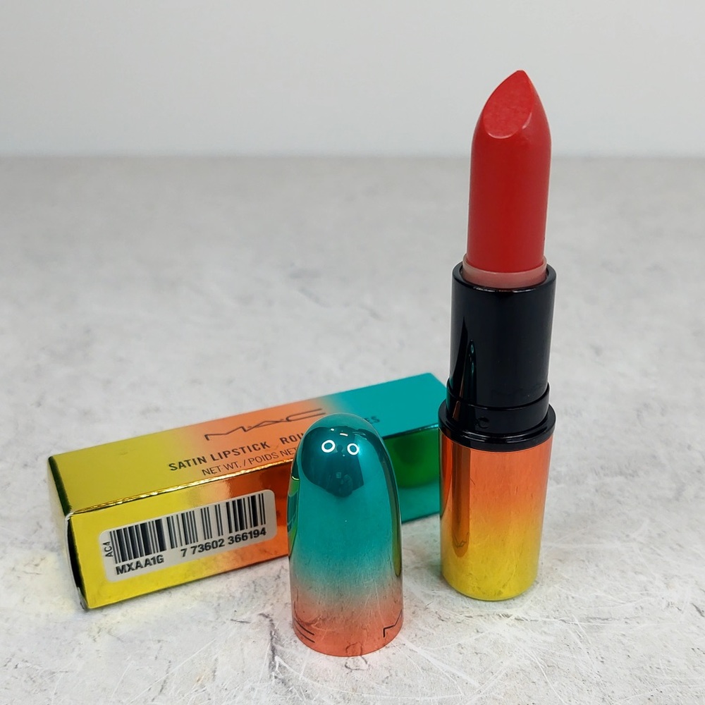 NIB MAC Steam Heat Satin Lipstick